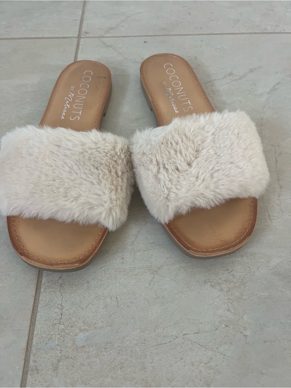 Coconuts by Matisse Plush Cream Slide Sandals